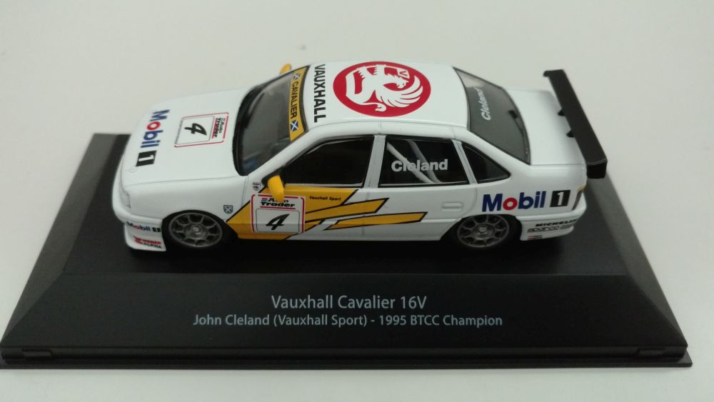 TOURING CAR Vauxhall Cavalier 16V BTCC Champion John Cleland 1995 